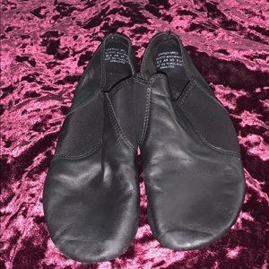 Black jazz shoes